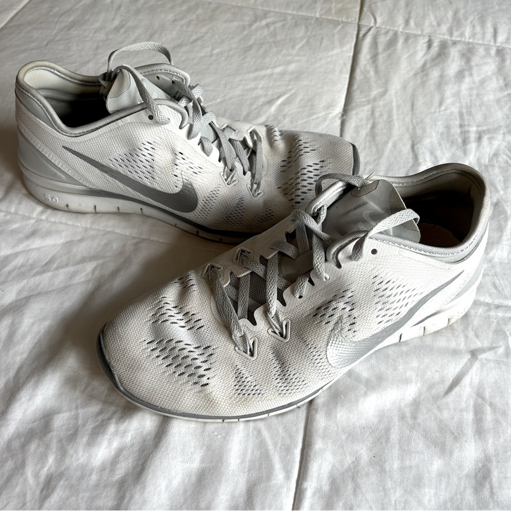 NIKE free run 5.0 white silver gray running training 2015 shoes women’s 7.5